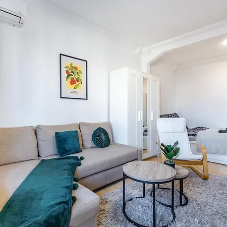 Free Parking - Adm Warm Spacious In Center, Coffee, Ac, Wifi * 布拉迪斯拉发