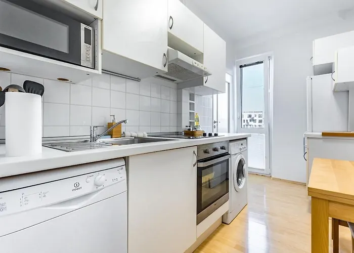 Free Parking - Adm Warm Spacious In Center, Coffee, Ac, Wifi דירה ברטיסלאבה