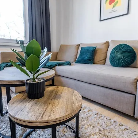 Free Parking - Adm Warm Spacious In Center, Coffee, Ac, Wifi شقة *
